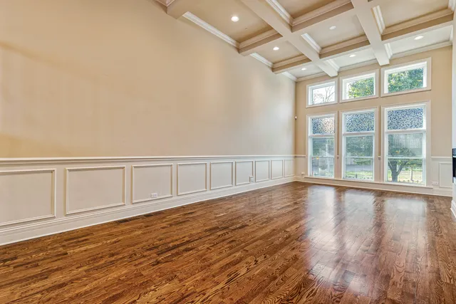 $829,000 | 4065 South Ellis Avenue, Chicago, IL 60653