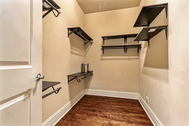 $829,000 | 4065 South Ellis Avenue, Chicago, IL 60653