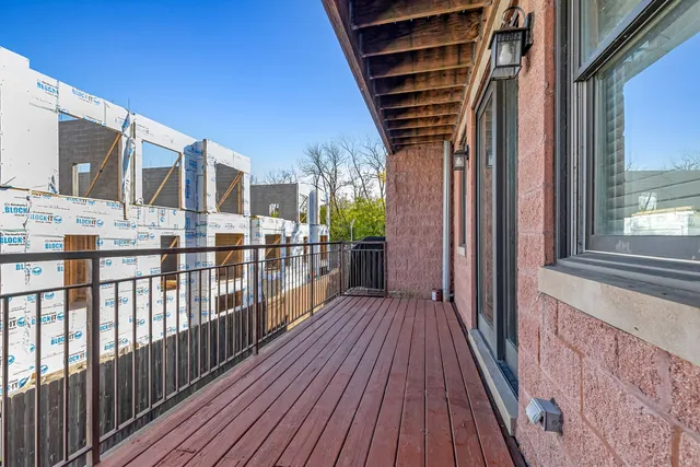 $829,000 | 4065 South Ellis Avenue, Chicago, IL 60653