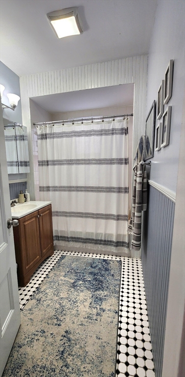 66 Chestnut Street, Unit 2 Brookline, MA 02445 - Photo 8 of 9