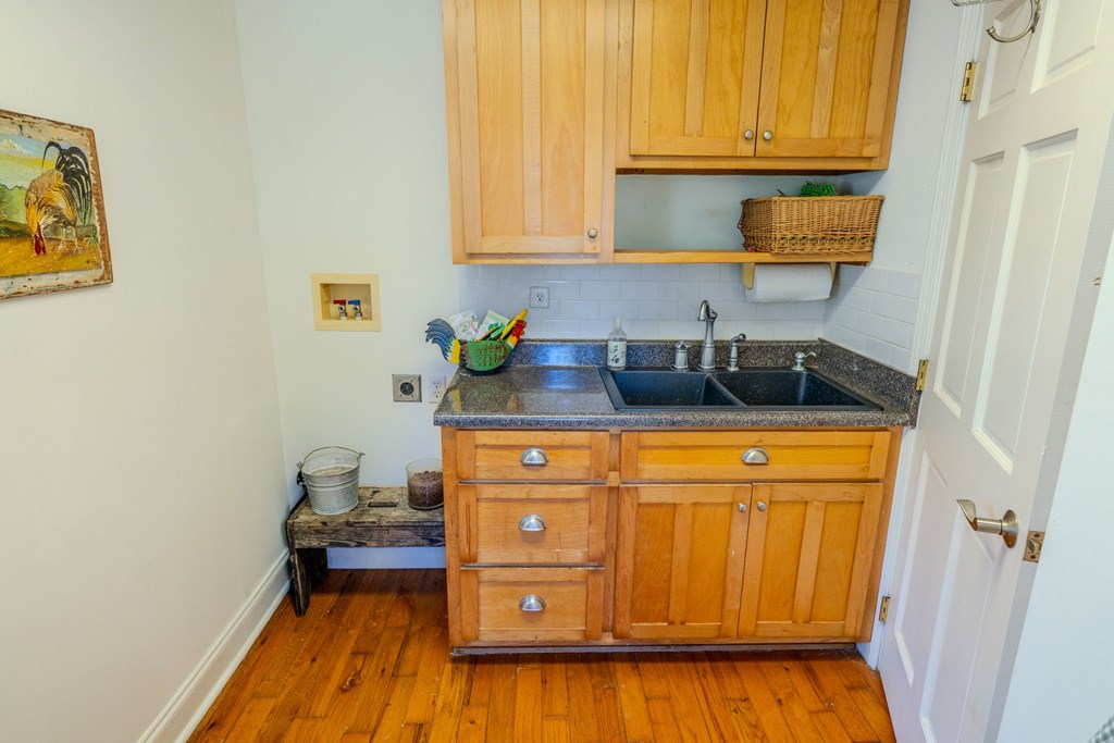 1316 Junaluska Road Andrews, NC 28901 - Photo 14 of 68 Den - Main Level