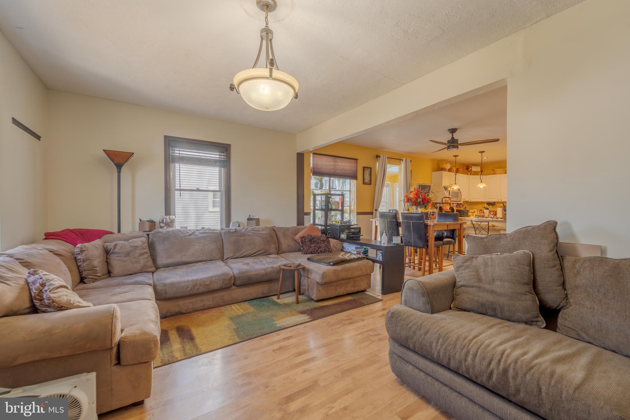 11 Summerfield Road Baltimore, MD 21207 - Photo 11 of 35 Living Room