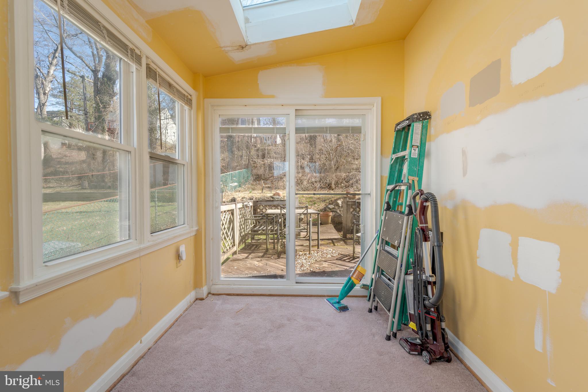 11 Summerfield Road Baltimore, MD 21207 - Photo 15 of 35 Sunroom Off Kitchen