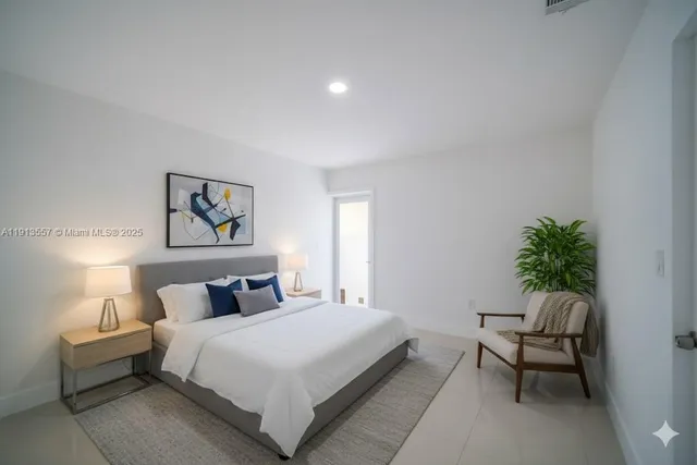 $2,700 | 2388 Northeast 173rd Street, Unit 2390, North Miami Beach, FL 33160