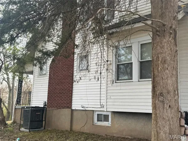 $110,000 | 8801 Blewett Avenue, Jennings, MO 63136