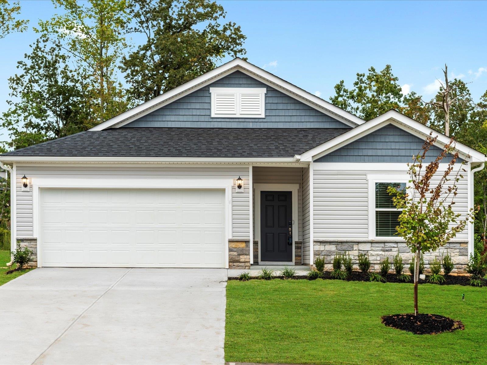 103 Tilson Way Easley, SC 29642 - Photo 1 of 34 Gallery Image 1
