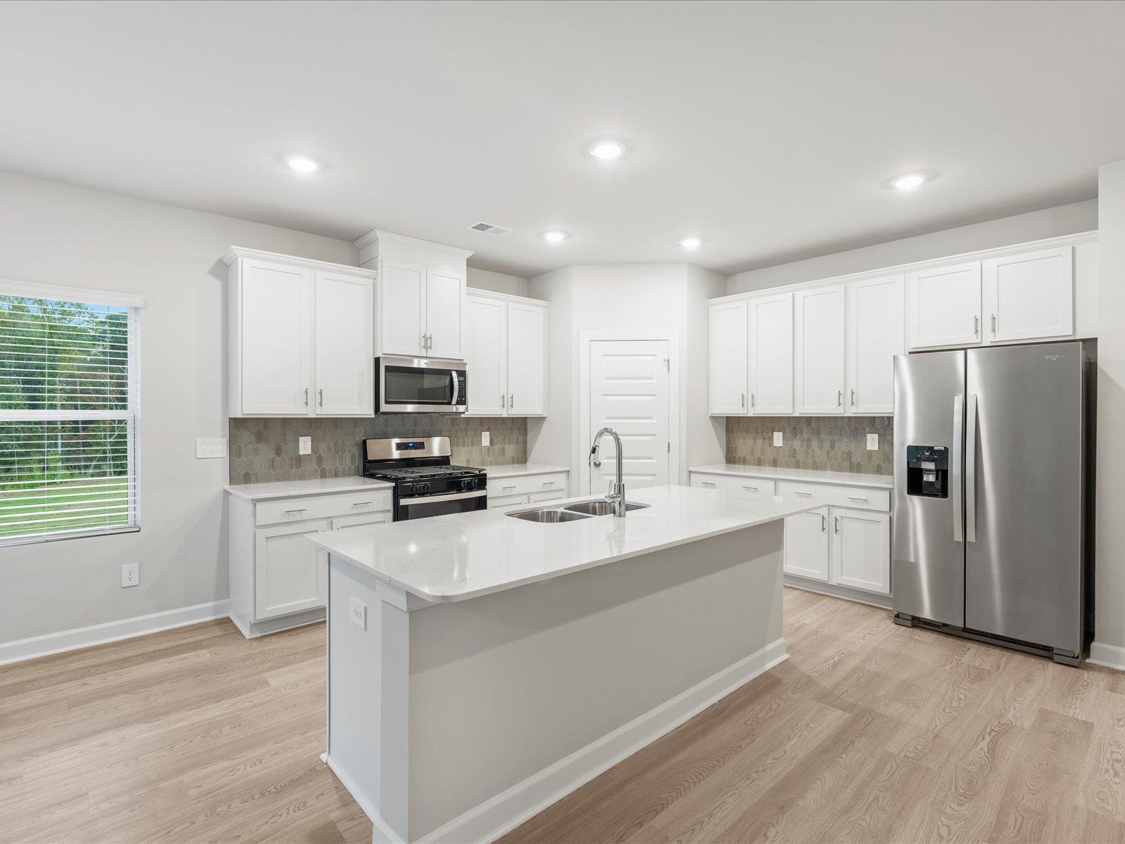 103 Tilson Way Easley, SC 29642 - Photo 7 of 34 Gallery Image 7