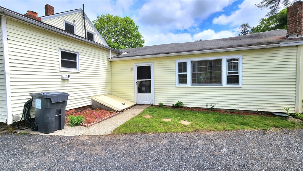 114 Southbridge Road Warren, MA 01083 - Photo 4 of 41 Gallery Image 4