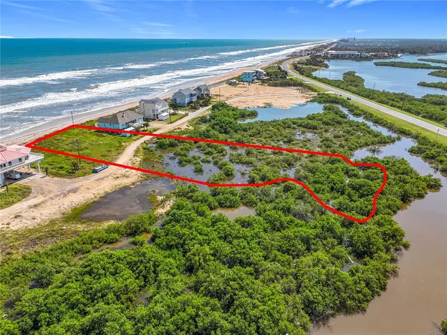 a view of an outdoor space