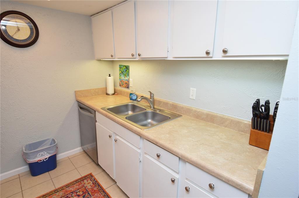 12760 Indian Rocks Road, Unit 570 Largo, FL 33774 - Photo 8 of 90