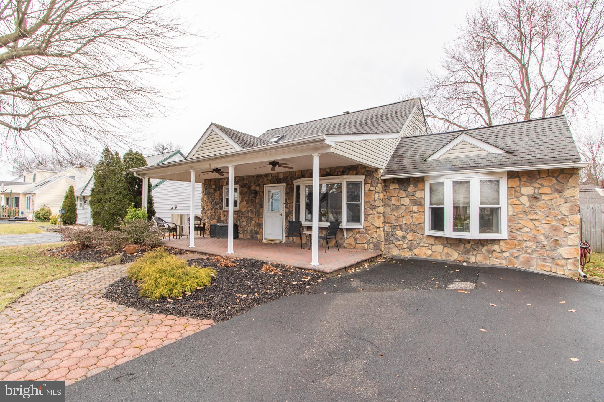38 Rorer Avenue Hatboro, PA 19040 - Photo 4 of 44 Gallery Image 4
