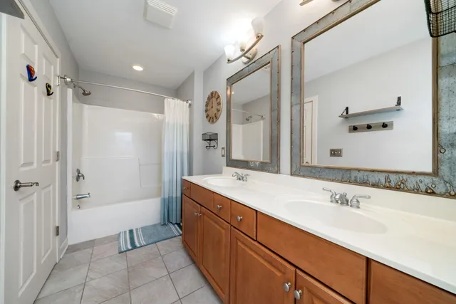 $550,000 | 5315 Woodland Pond Lane, Loves Park, IL 61111