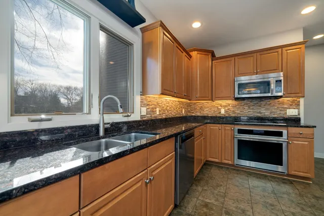 $550,000 | 5315 Woodland Pond Lane, Loves Park, IL 61111