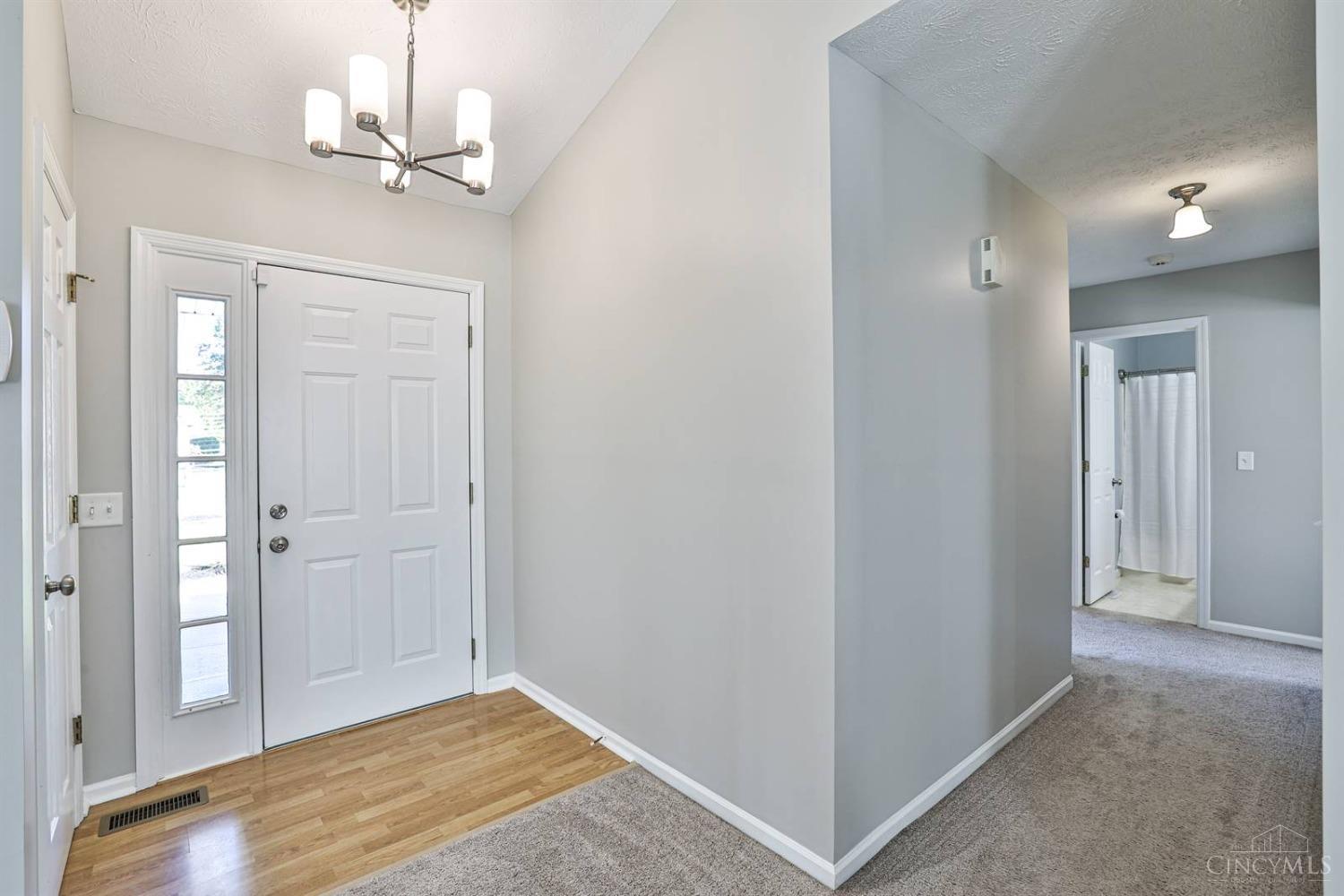 679 Ridgepoint Drive Monroe, OH 45050 - Photo 4 of 28 Gallery Image 4