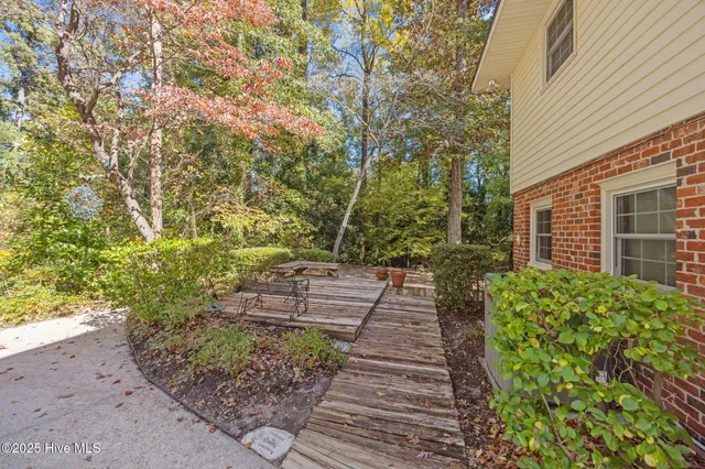 $330,000 | 112 Lakewood Drive, Greenville, NC 27834