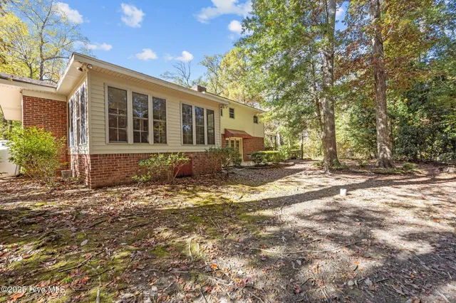 $330,000 | 112 Lakewood Drive, Greenville, NC 27834