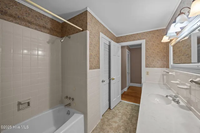 $330,000 | 112 Lakewood Drive, Greenville, NC 27834