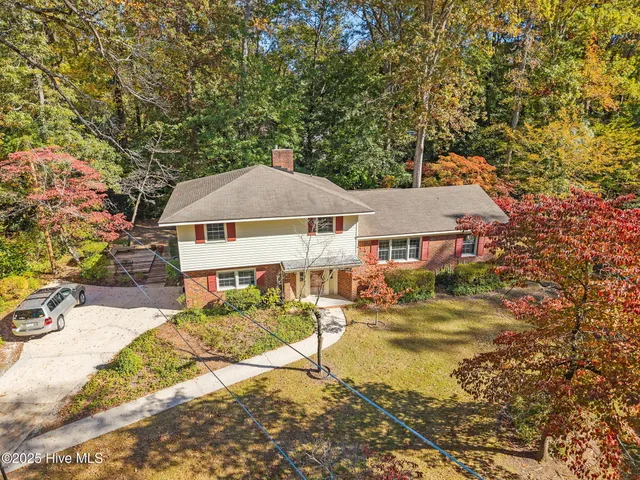 $330,000 | 112 Lakewood Drive, Greenville, NC 27834