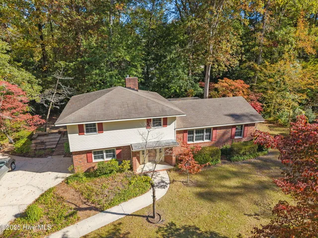 $330,000 | 112 Lakewood Drive, Greenville, NC 27834