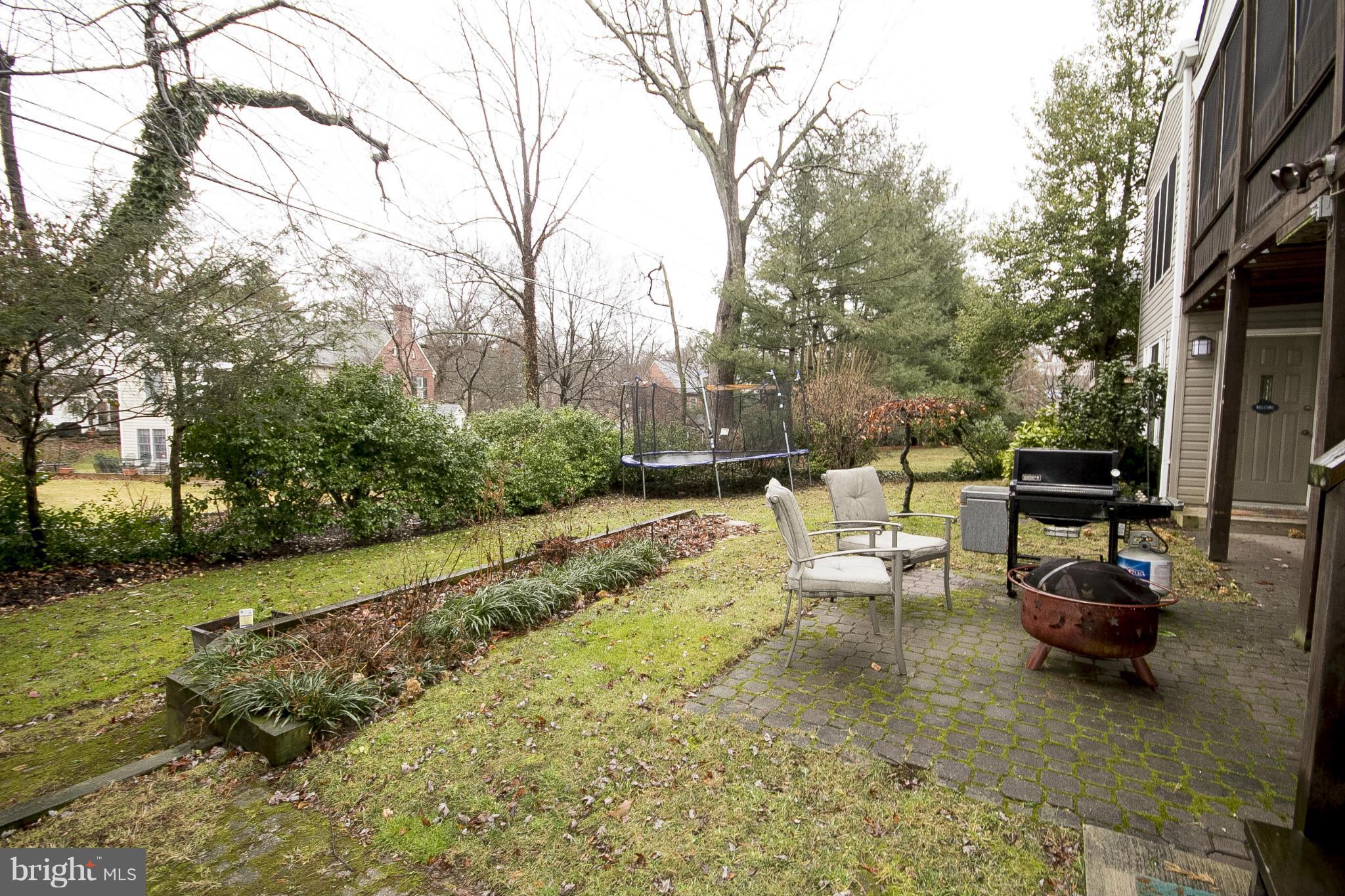 7104 Rich Hill Road Baltimore, MD 21212 - Photo 30 of 30 Back yard, trampoline stays!