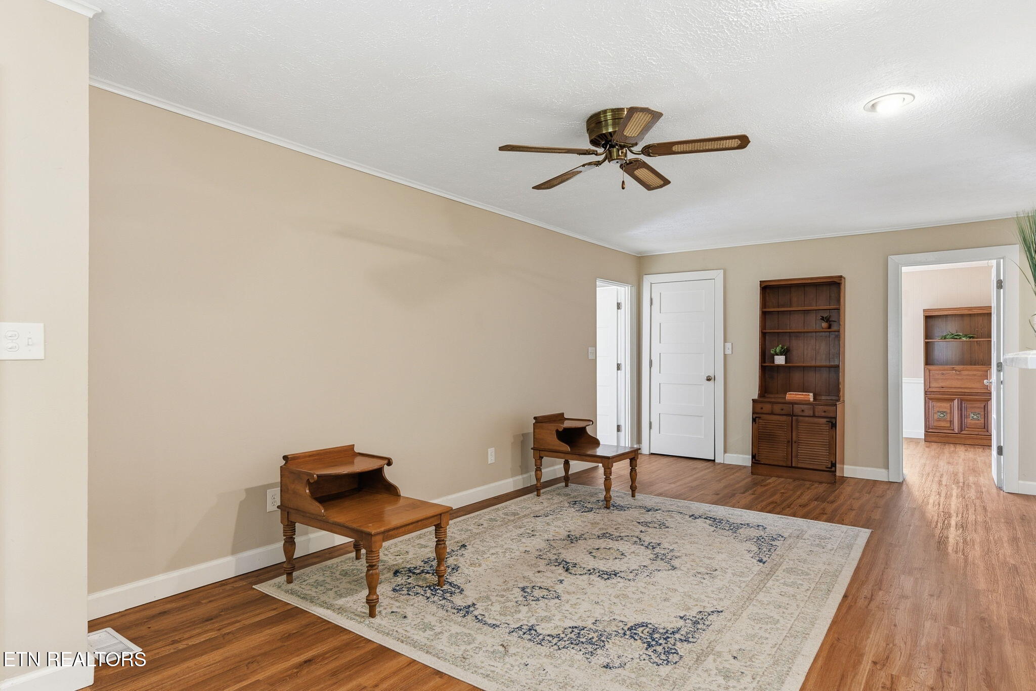 50 Outer Drive Oak Ridge, TN 37830 - Photo 10 of 33 10-web-or-mls-Outer50 (16)