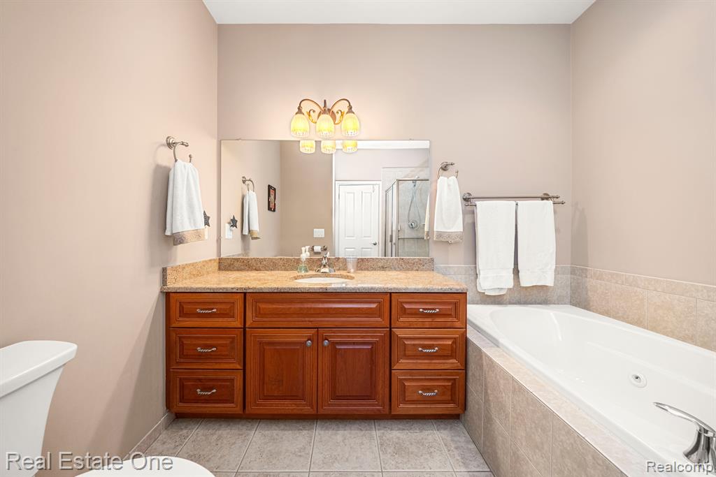 565 Andover Court Rochester Hills, MI 48306 - Photo 21 of 50