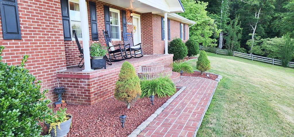 17 Jessees Mill Road Lebanon, VA 24266 - Photo 4 of 69 Gallery Image 4