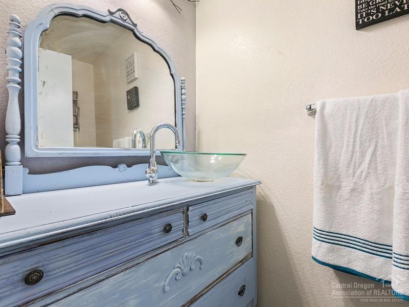 59898 Navajo Road Bend, OR 97702 - Photo 15 of 25 Additional Photo