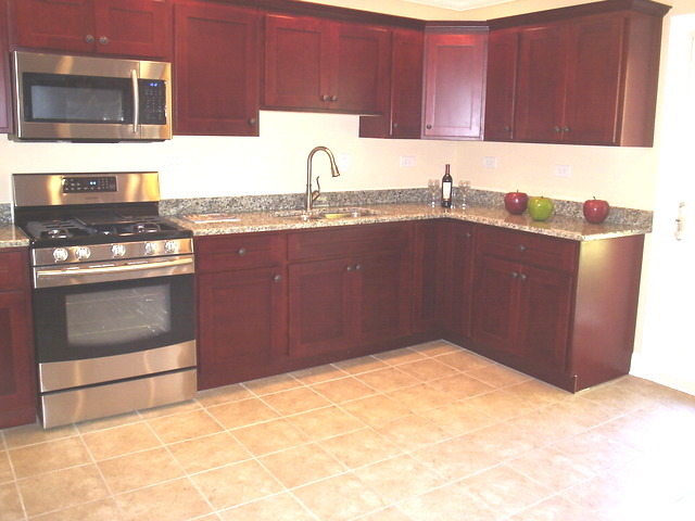 514 Amherst Avenue Romeoville, IL 60446 - Photo 2 of 20
