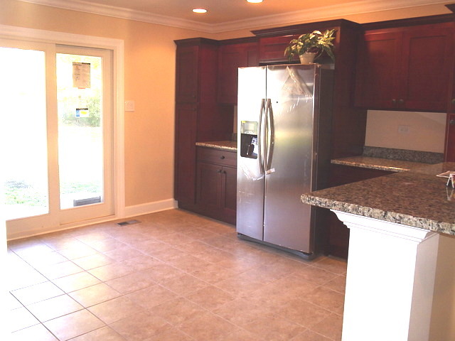 514 Amherst Avenue Romeoville, IL 60446 - Photo 3 of 20