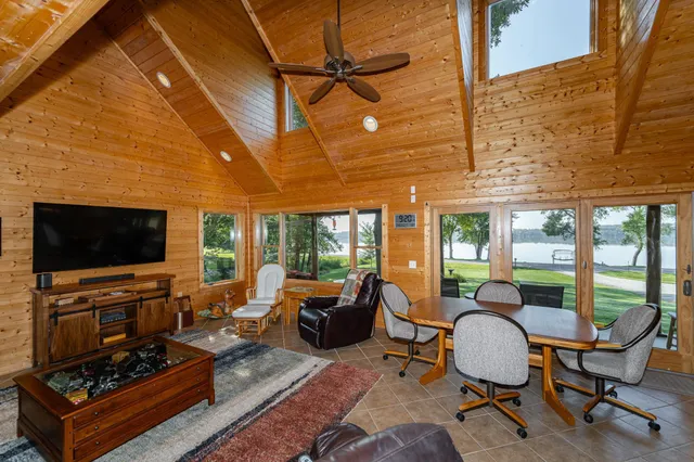 $750,000 | 13262 Sakatah Lake Road, Waterville, MN 56096