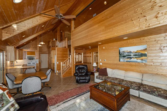 $750,000 | 13262 Sakatah Lake Road, Waterville, MN 56096