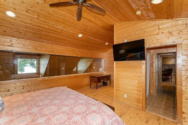 $750,000 | 13262 Sakatah Lake Road, Waterville, MN 56096