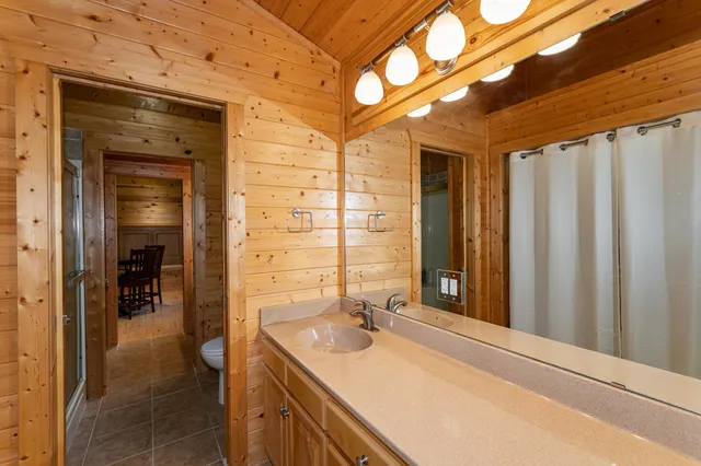 $750,000 | 13262 Sakatah Lake Road, Waterville, MN 56096