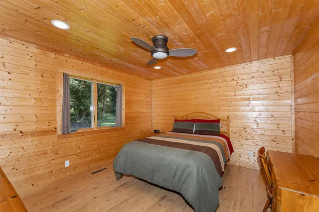 $750,000 | 13262 Sakatah Lake Road, Waterville, MN 56096