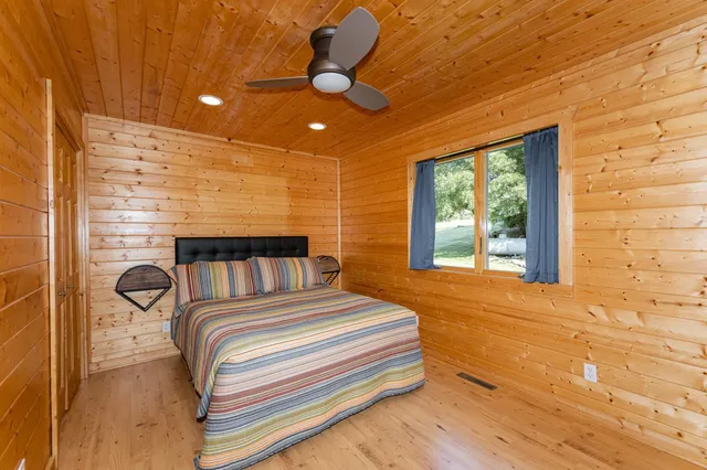 $750,000 | 13262 Sakatah Lake Road, Waterville, MN 56096