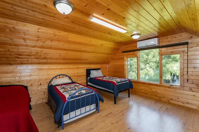 $750,000 | 13262 Sakatah Lake Road, Waterville, MN 56096