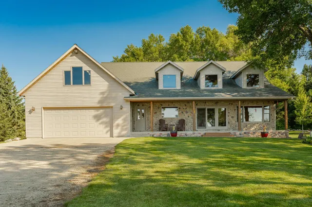 $750,000 | 13262 Sakatah Lake Road, Waterville, MN 56096