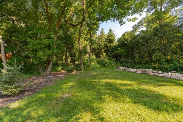 $750,000 | 13262 Sakatah Lake Road, Waterville, MN 56096