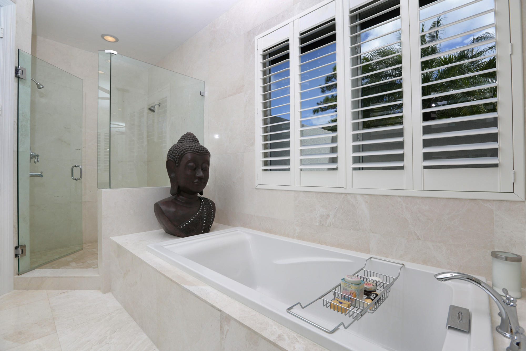 1360 Southwest 21st Avenue Boca Raton, FL 33486 - Photo 32 of 37 Master Tub