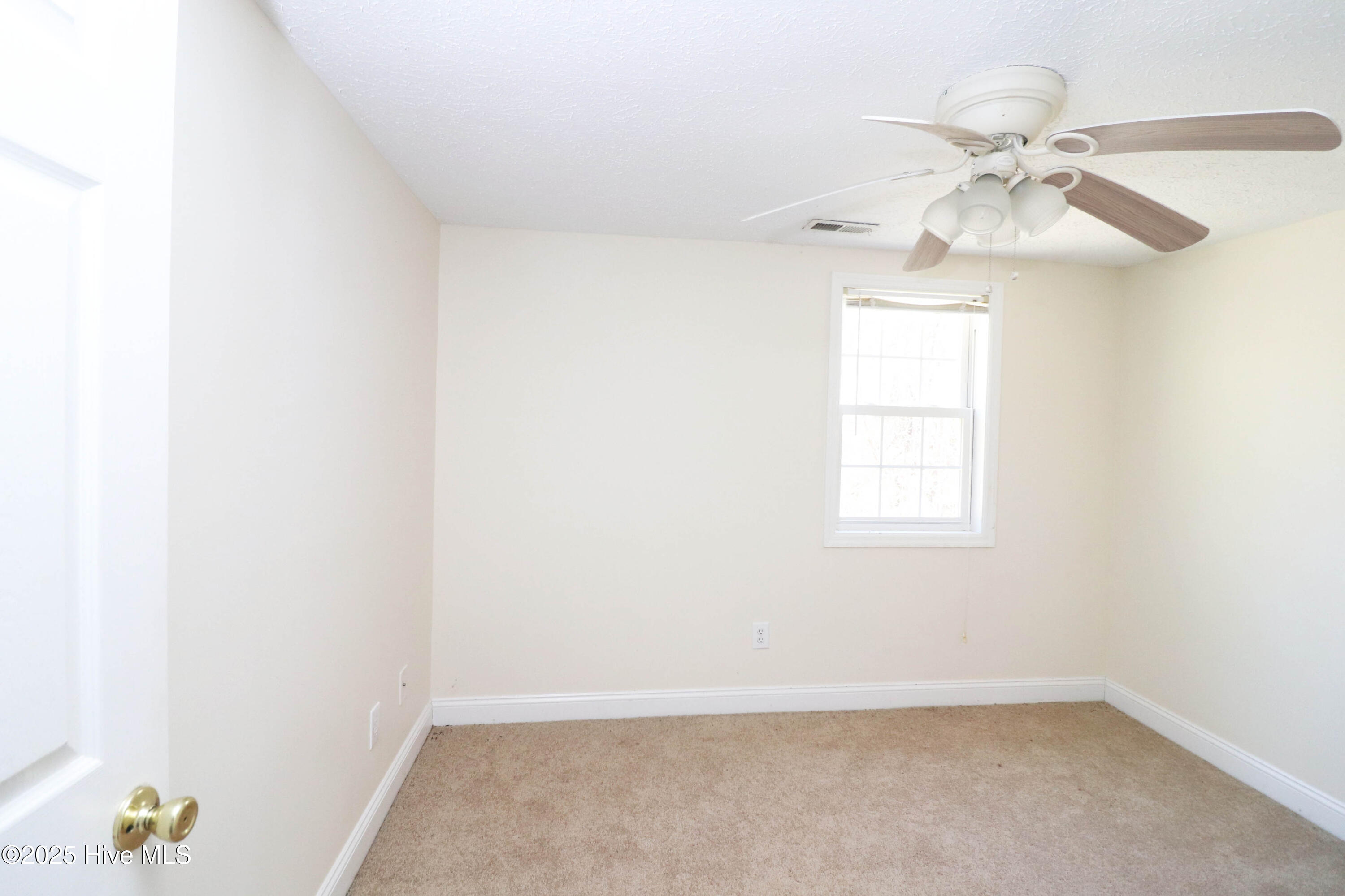 202 Ferry Road Havelock, NC 28532 - Photo 10 of 32 BDRa2