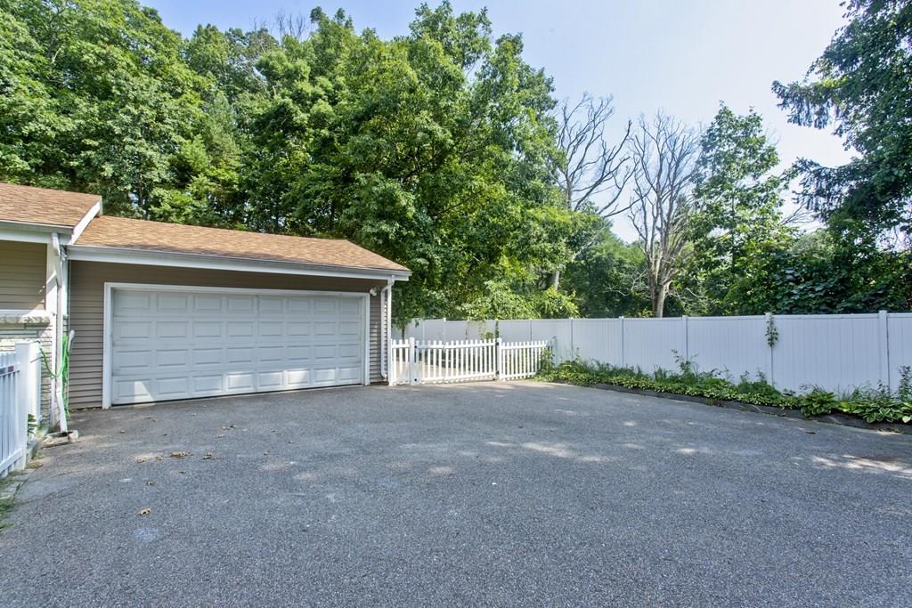 5 Maynard Road Wilbraham, MA 01095 - Photo 4 of 24