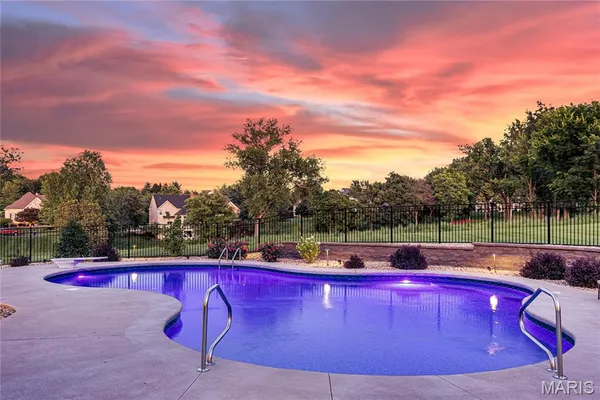 $1,839,000 | 32 Rathfarnum Lane, Weldon Spring, MO 63304