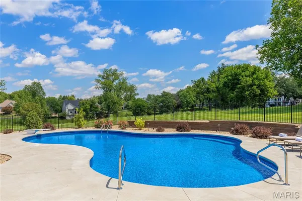$1,839,000 | 32 Rathfarnum Lane, Weldon Spring, MO 63304