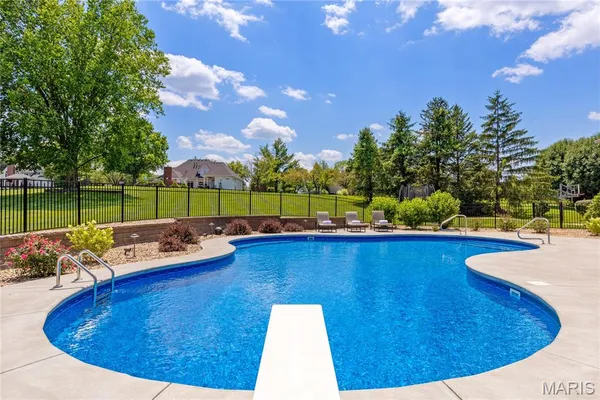 $1,839,000 | 32 Rathfarnum Lane, Weldon Spring, MO 63304