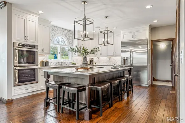 $1,839,000 | 32 Rathfarnum Lane, Weldon Spring, MO 63304