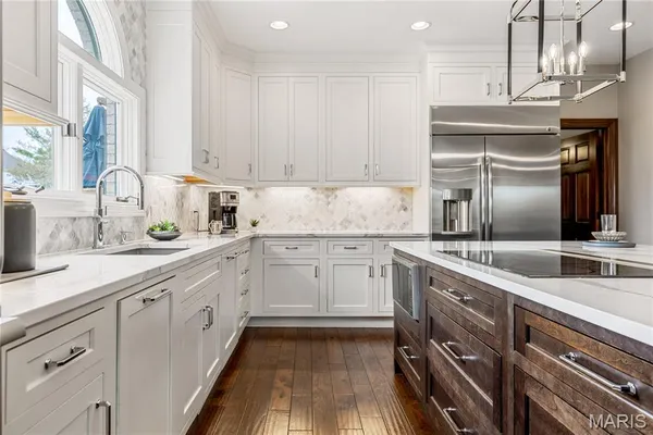 $1,839,000 | 32 Rathfarnum Lane, Weldon Spring, MO 63304