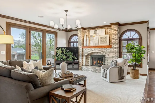 $1,839,000 | 32 Rathfarnum Lane, Weldon Spring, MO 63304