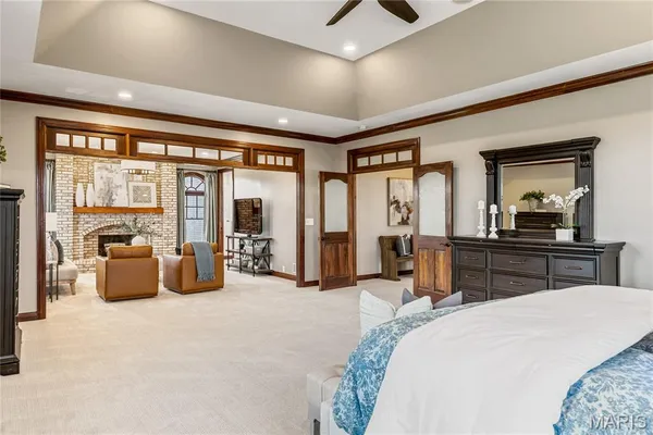 $1,839,000 | 32 Rathfarnum Lane, Weldon Spring, MO 63304