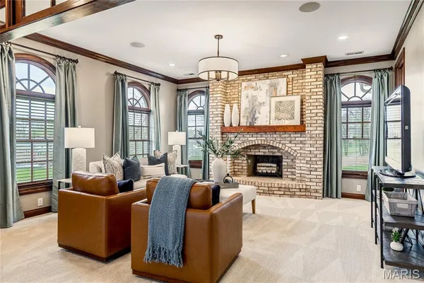 $1,839,000 | 32 Rathfarnum Lane, Weldon Spring, MO 63304